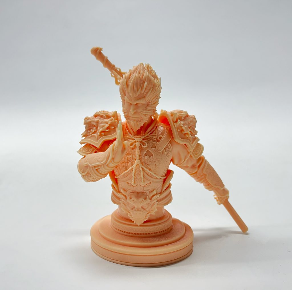 Mit ABS-ähnlichem Resin gedruckte Figur