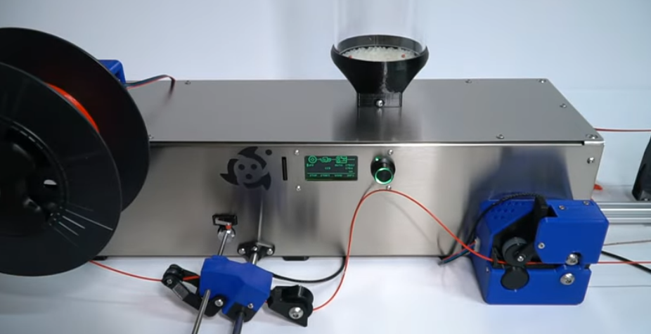 Extruding filament
